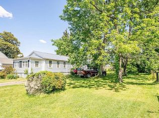 24 1st St, King George, VA 22485