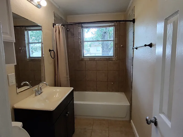 2601 E George Ritchie Rd — Photo 7