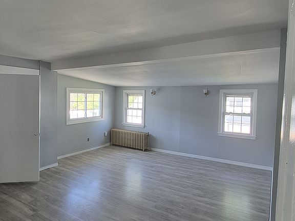 4th image of 22 E Broome St #2