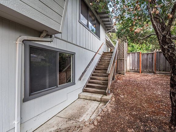 3rd image of 250 Eleana Dr