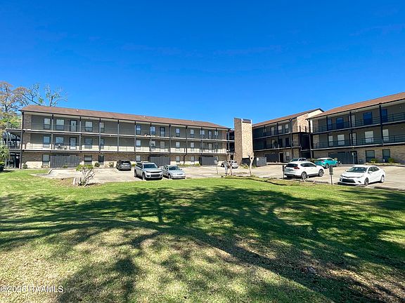 2nd image of 701 S College Rd APT 215