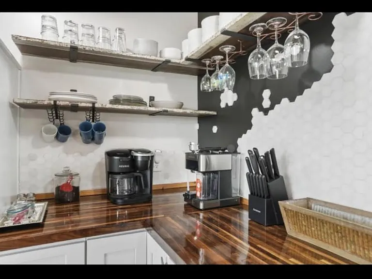 551 Demarett Dr #4 — Photo 9