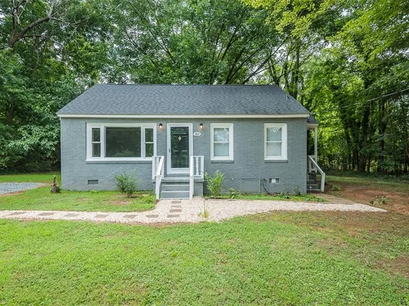 303 Cleveland St, Mebane, NC 27302
