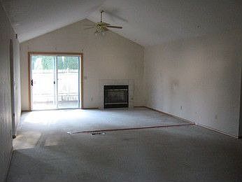 5th image of 14815 NE 80th Cir