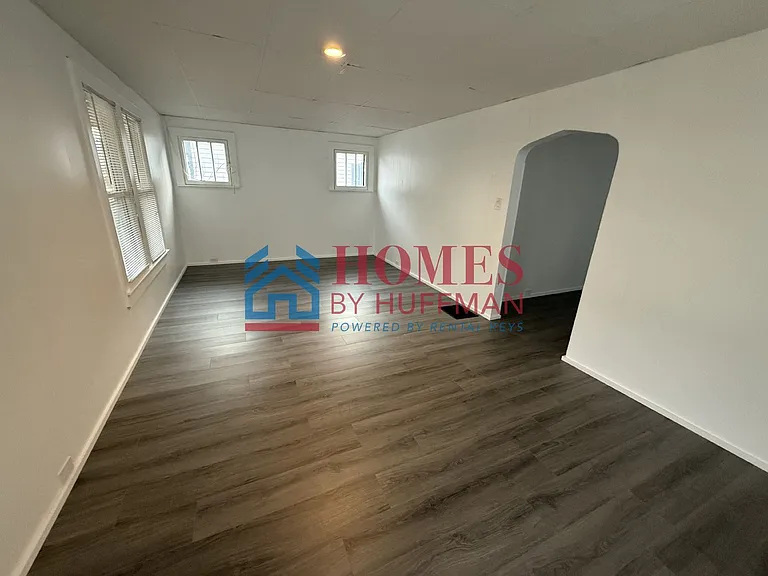 427 Enlow Ave — Photo 3
