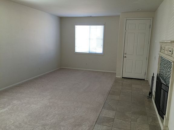 4th image of 16679 Desert Star St