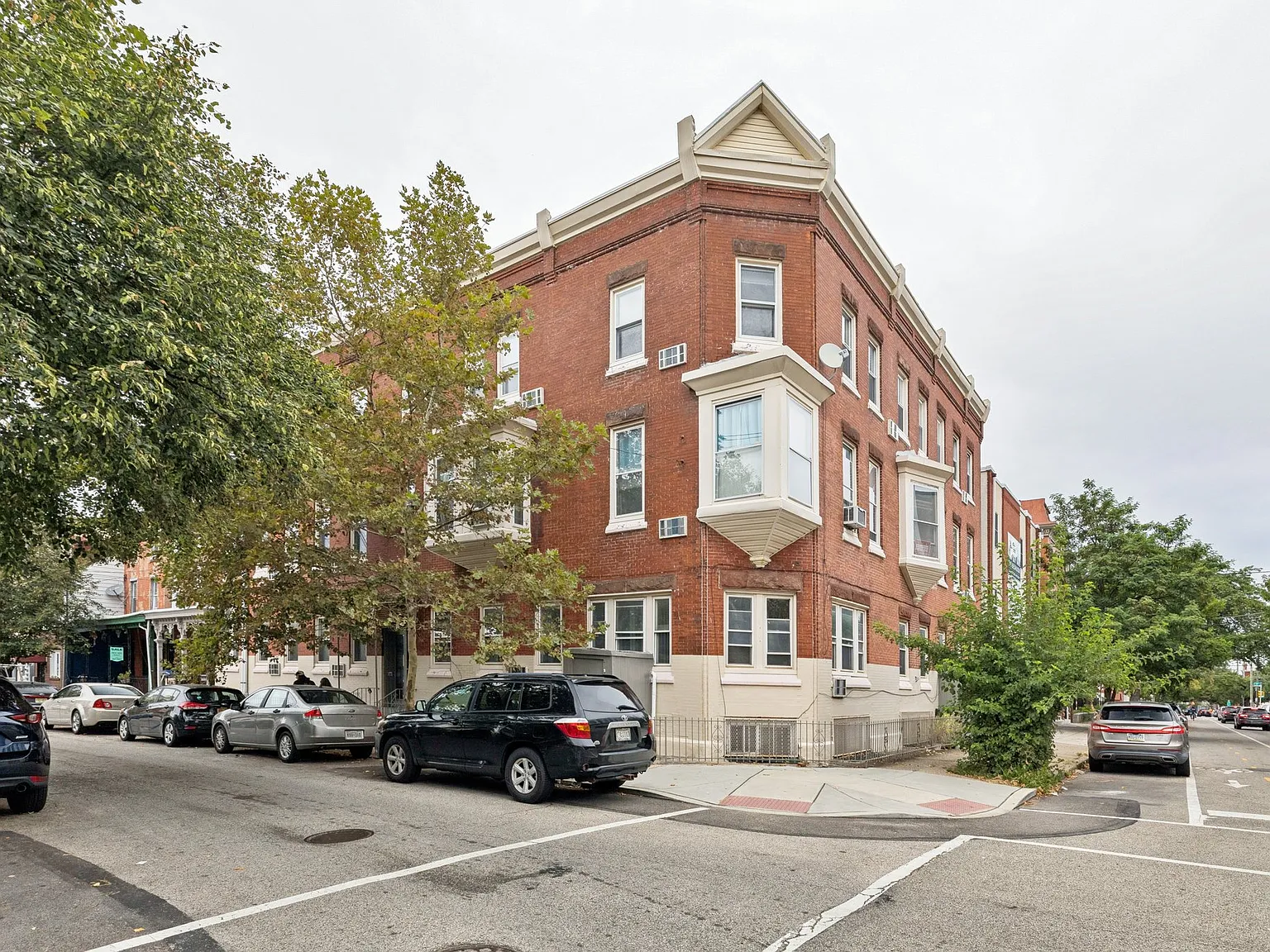 Studio, 217 sqft, $990 — Photo 4