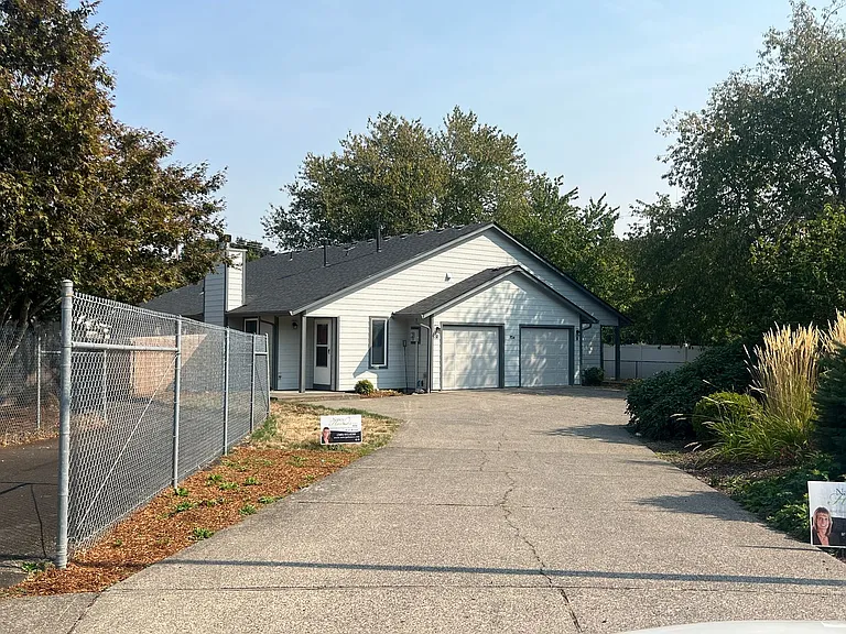 724 SE 135th Ct — Photo 26