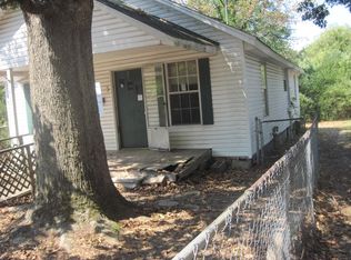 212 S Dillard St, Monticello, AR 71655