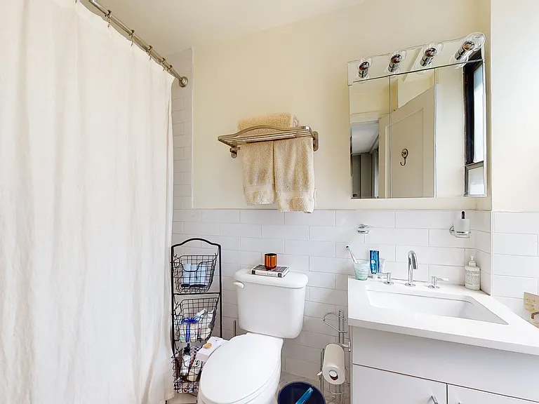 145 W 55th St #13A — Photo 8