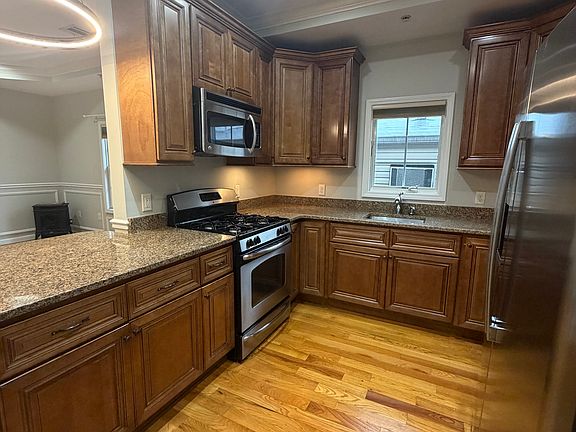 5th image of 141 68th St #9