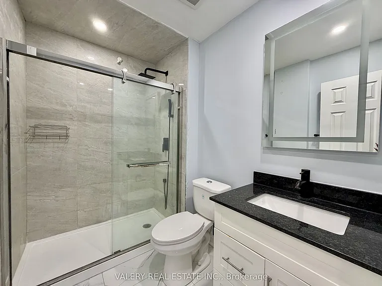 72 Dantek Ct #MAIN FLOOR — Photo 7
