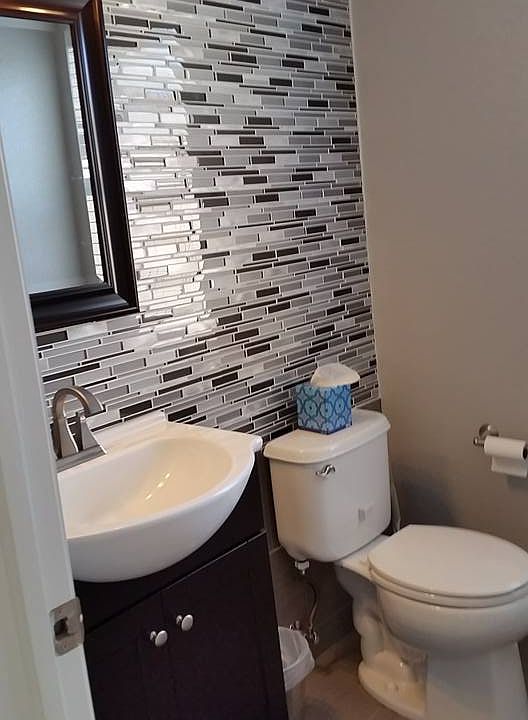 1st image of 10604 Greenbelt Dr