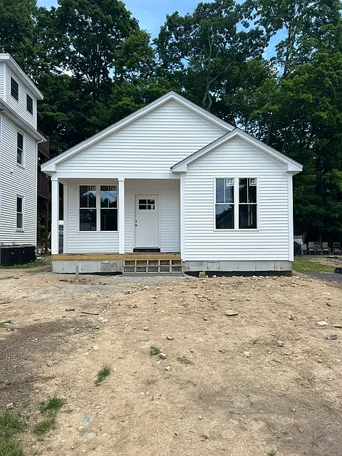 2 bed, 900 sqft, $3,500 — Photo 1