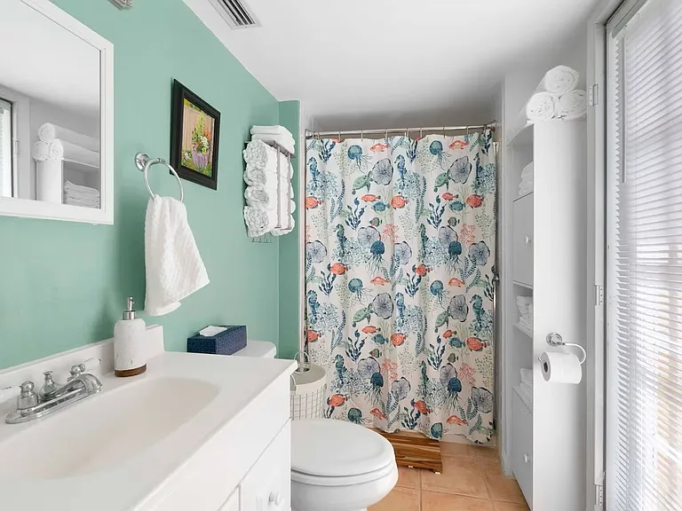 237 Avenida De La Isla #A — Photo 10