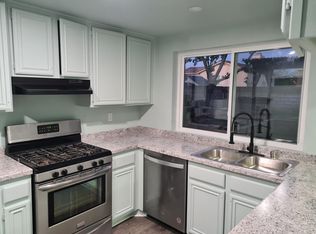 43908 Comstock Ave, Lancaster, CA