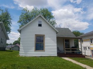 805 SE 2nd St, Washington, IN 47501