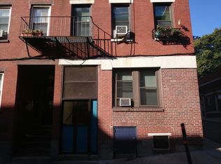 48 Charter St APT 4, Boston, MA 02113