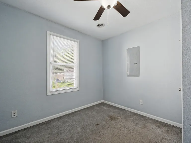 846 21st St #846 — Photo 9