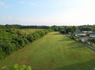 Strain Rd E, Athens, AL 35613