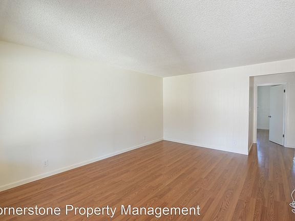 5th image of 220 Adler Ave APT 4