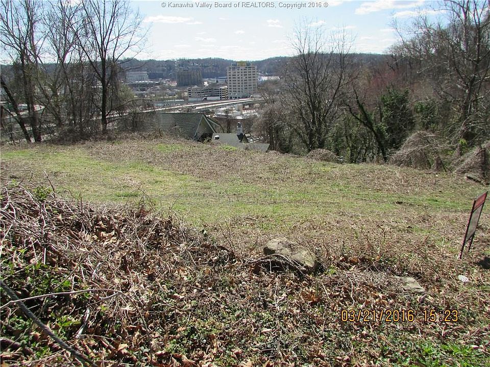 1st image of 1200 Woodland Dr