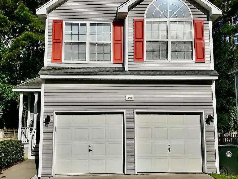 380 Stefan Dr — Photo 1