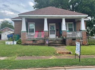 415 Bond Ave, Greenwood, SC 29646