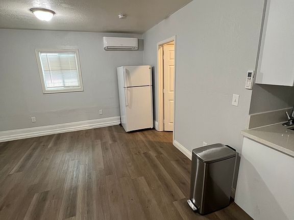 4th image of 15464 Pomona Rincon Rd