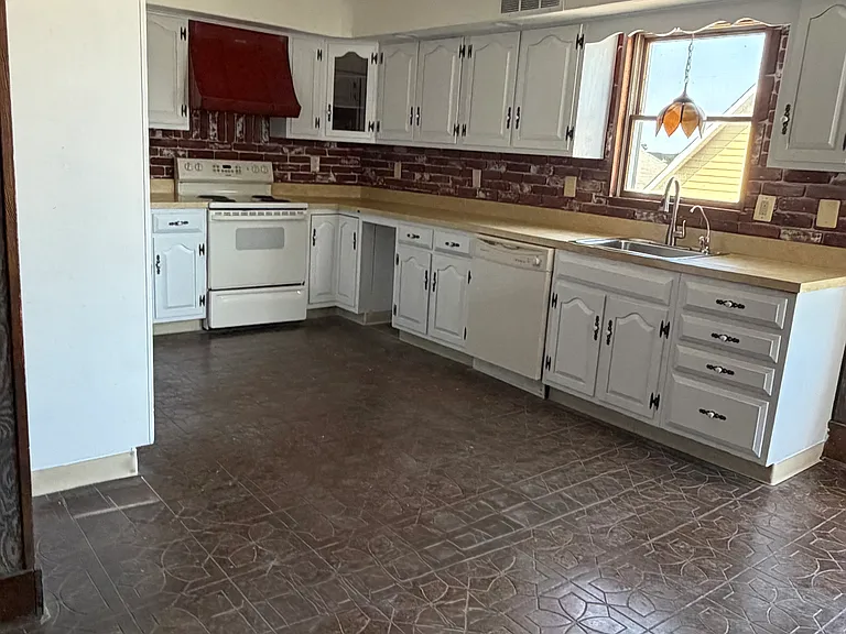 91 Hill St #2 — Photo 9