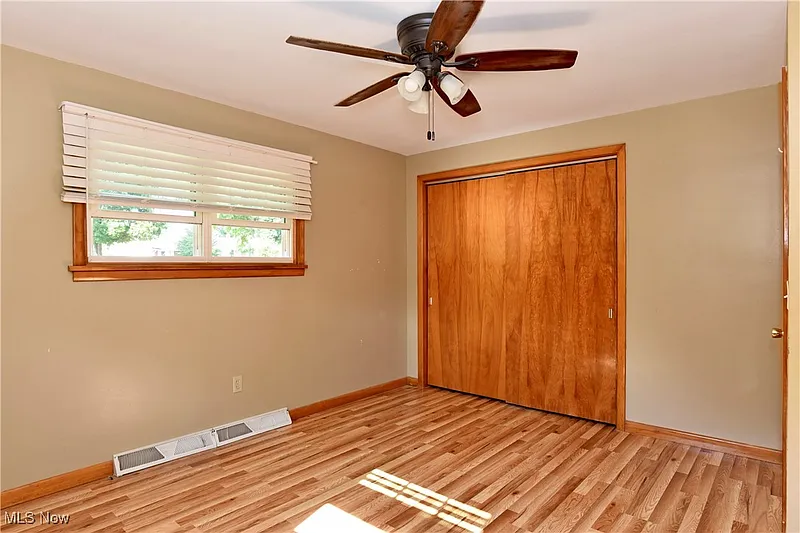Thumbnail 19