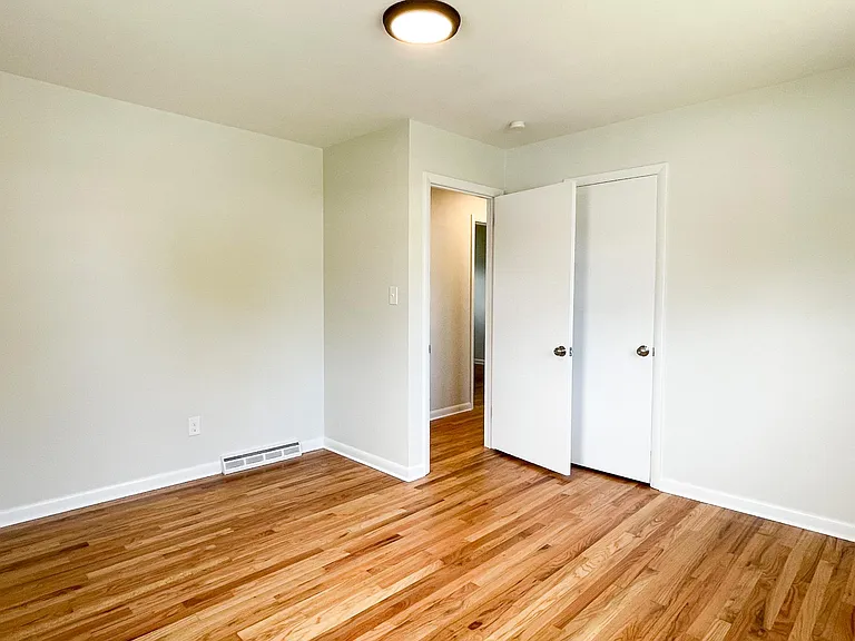 1730 Hemlock Rd — Photo 30