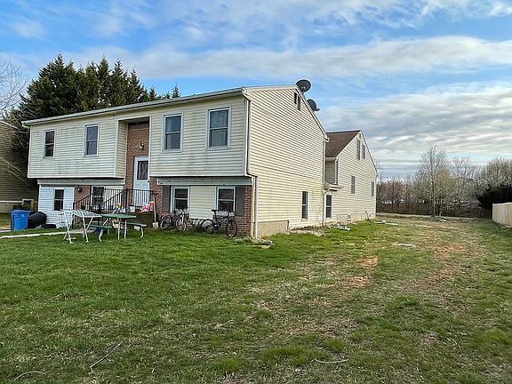 2nd image of 550 Sun Haven Dr
