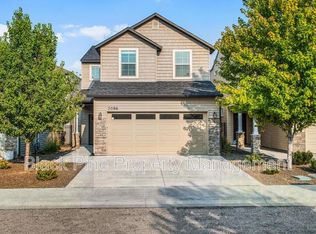 2096 S Hills Ave, Meridian, ID 83642