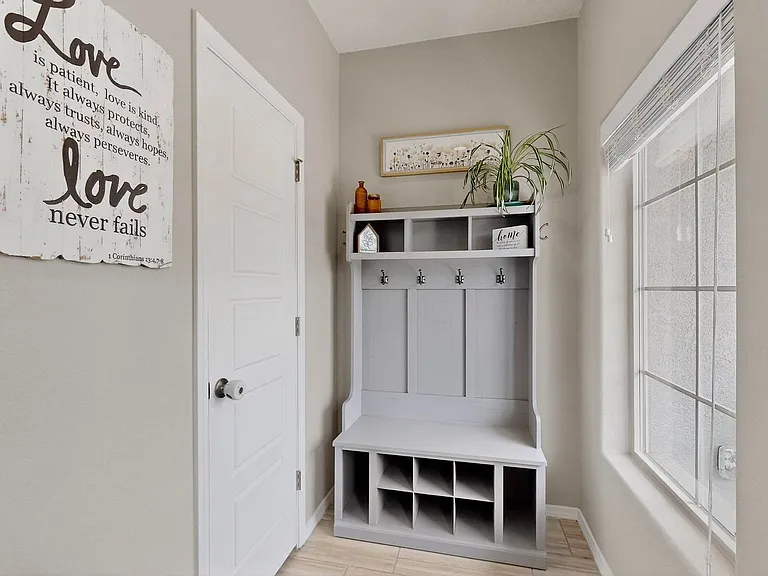 4823 Blackburn Rd NE — Photo 3