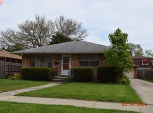 2227 N Jackson St, Waukegan, IL 60087