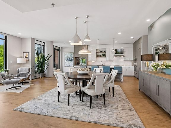 3rd image of 215 10th Ave S Unit 213