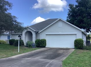 11225 Fountain Lake Blvd, Leesburg, FL 34788