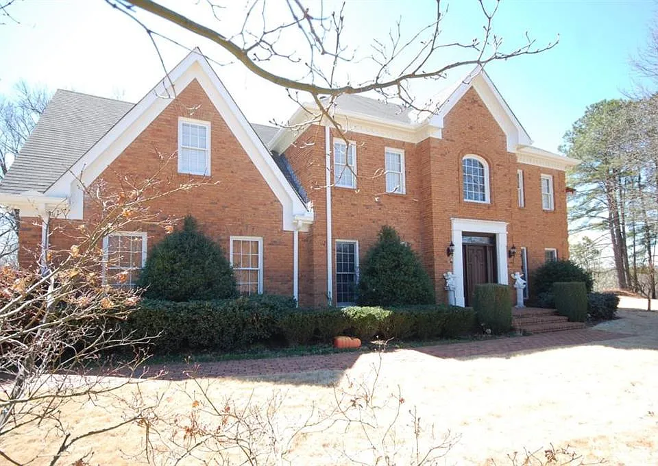 105 View Hill Ct