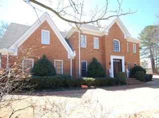105 View Hill Ct, Sandy Springs, GA 30350