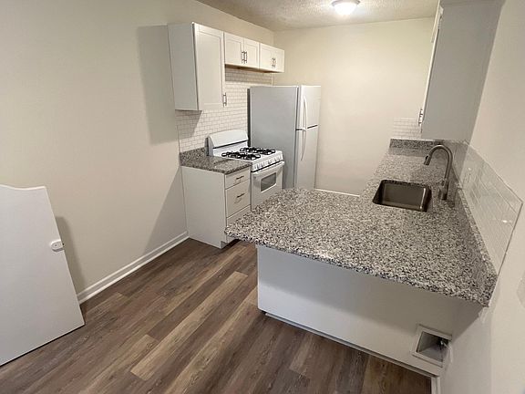 2nd image of 1011 King Ave APT A