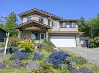386 Pacific Cres, Ucluelet, BC V0R 3A0