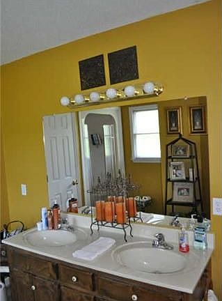 5th image of 4025 Belle Orchard Dr