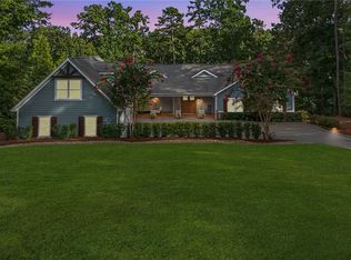 118 Pointe Harbor Dr, Seneca, SC 29672