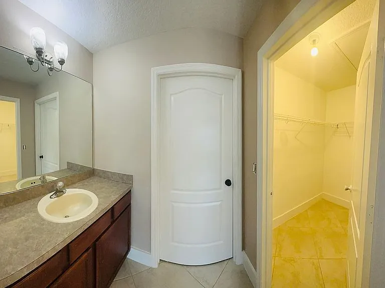 14015 Deep Lake Dr — Photo 6