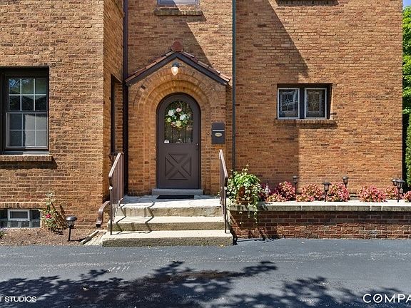 2nd image of 5915 N Knox Ave