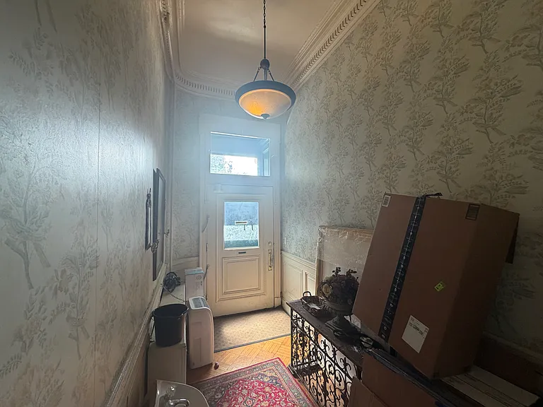 719 Washington Pl #2 — Photo 6
