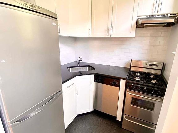 4th image of 312 E 90th St APT 4J