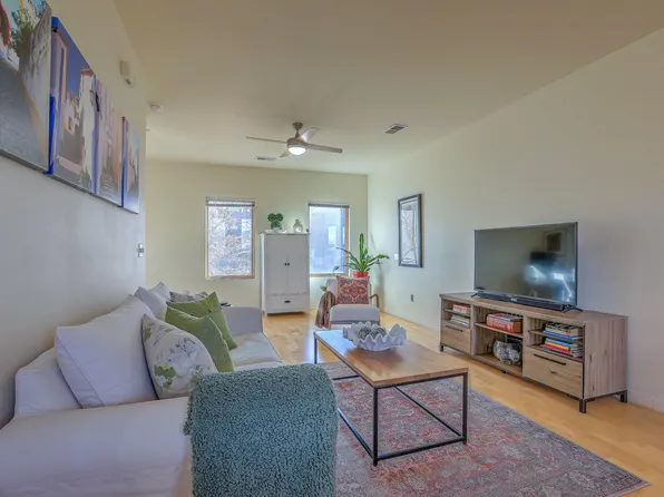 318 Bel Vedere Ln NE #318, Albuquerque, NM 87102