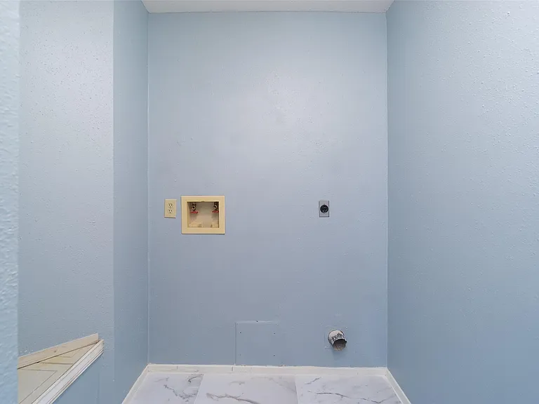 2902 Laurelridge Dr — Photo 13